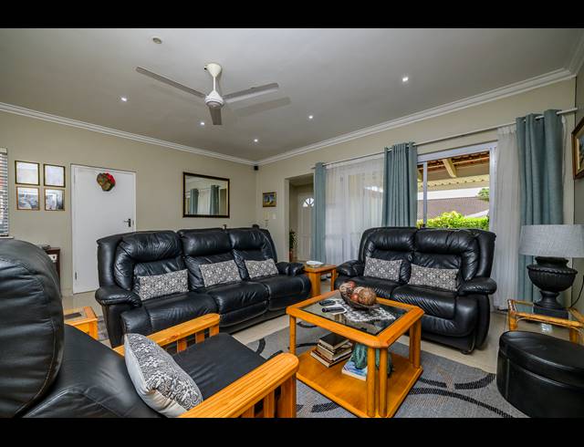 3 BEDROOM TOWNHOUSE FOR SALE IN WESTVILLE